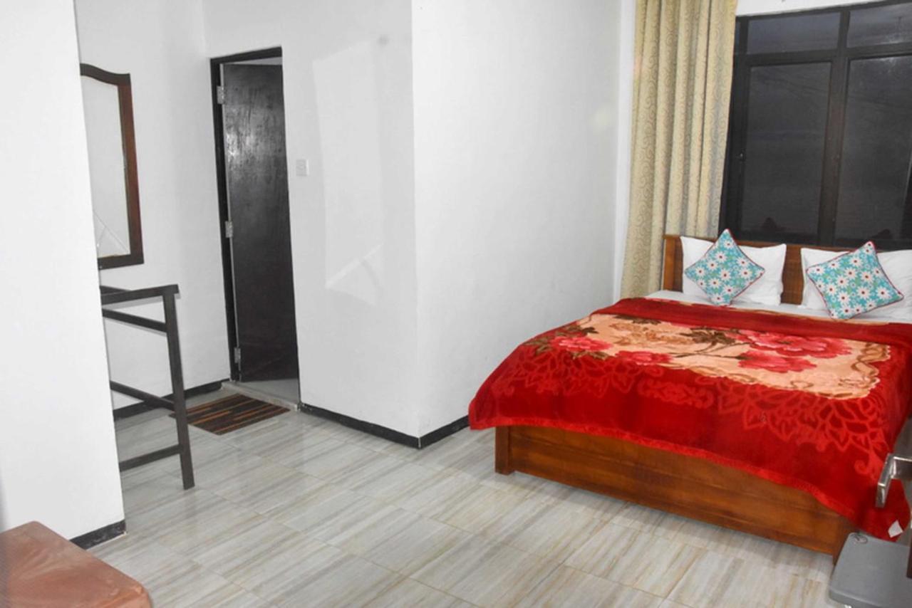 Unique View Nuwaraeliya Hotel นูวาราเอลิยา ภายนอก รูปภาพ