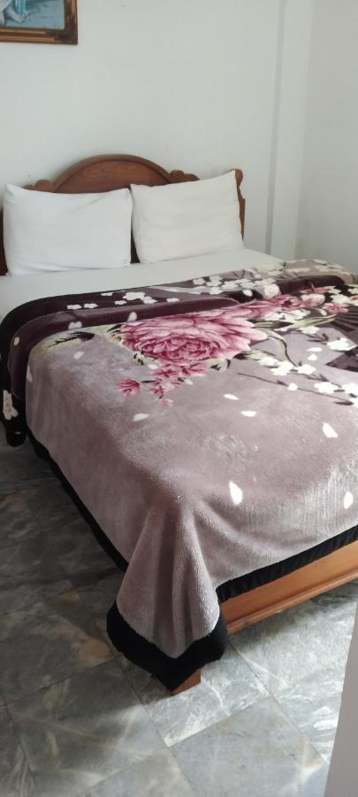 Unique View Nuwaraeliya Hotel นูวาราเอลิยา ภายนอก รูปภาพ