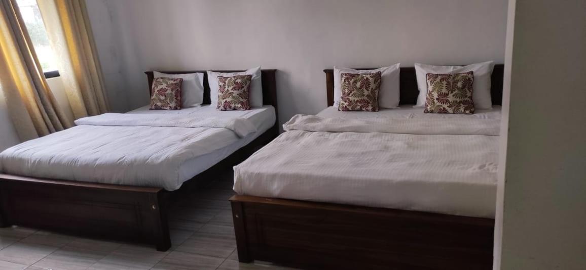 Unique View Nuwaraeliya Hotel นูวาราเอลิยา ภายนอก รูปภาพ
