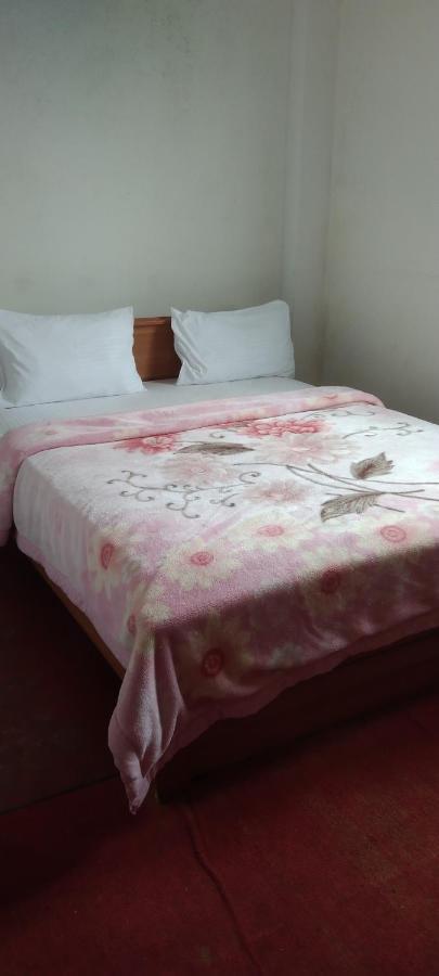Unique View Nuwaraeliya Hotel นูวาราเอลิยา ภายนอก รูปภาพ